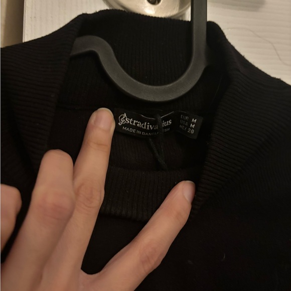 Black Turtleneck top (mock neck) - Picture 3 of 3